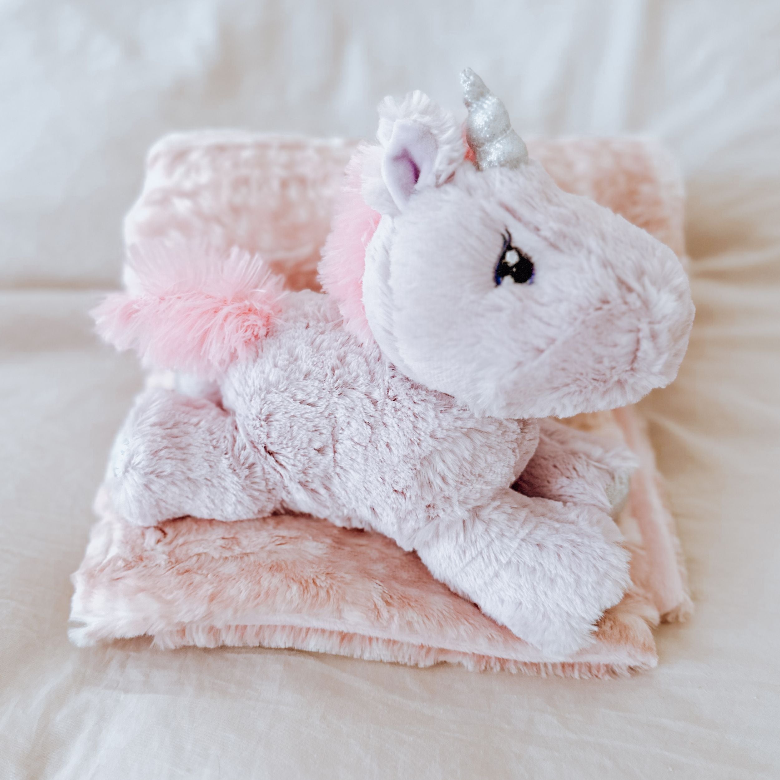 LUNA PLUSH LUXIE KIDS BLANKETS - BLUSH