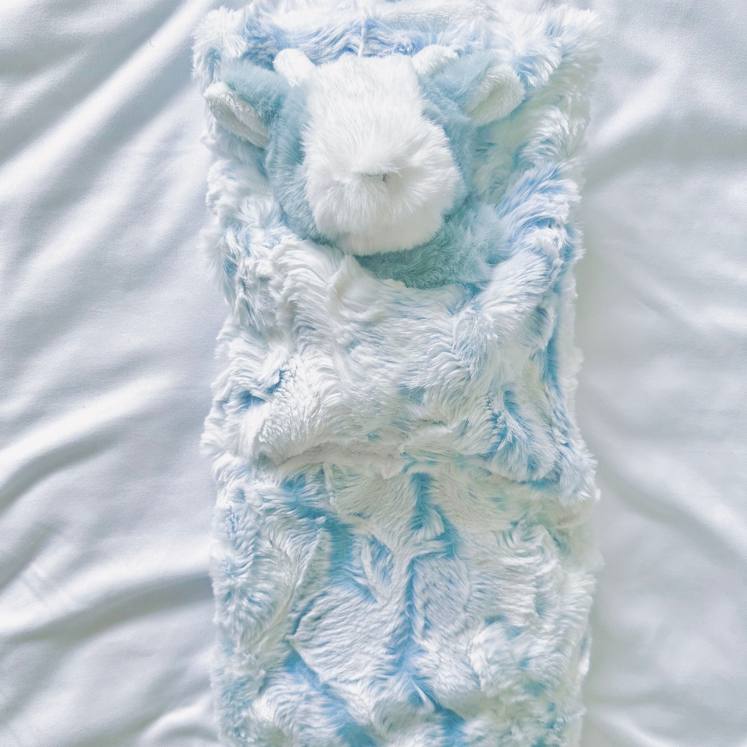 MINI LUNA PLUSH LUXIE POCKET BLANKETS - CLOUD with BULL